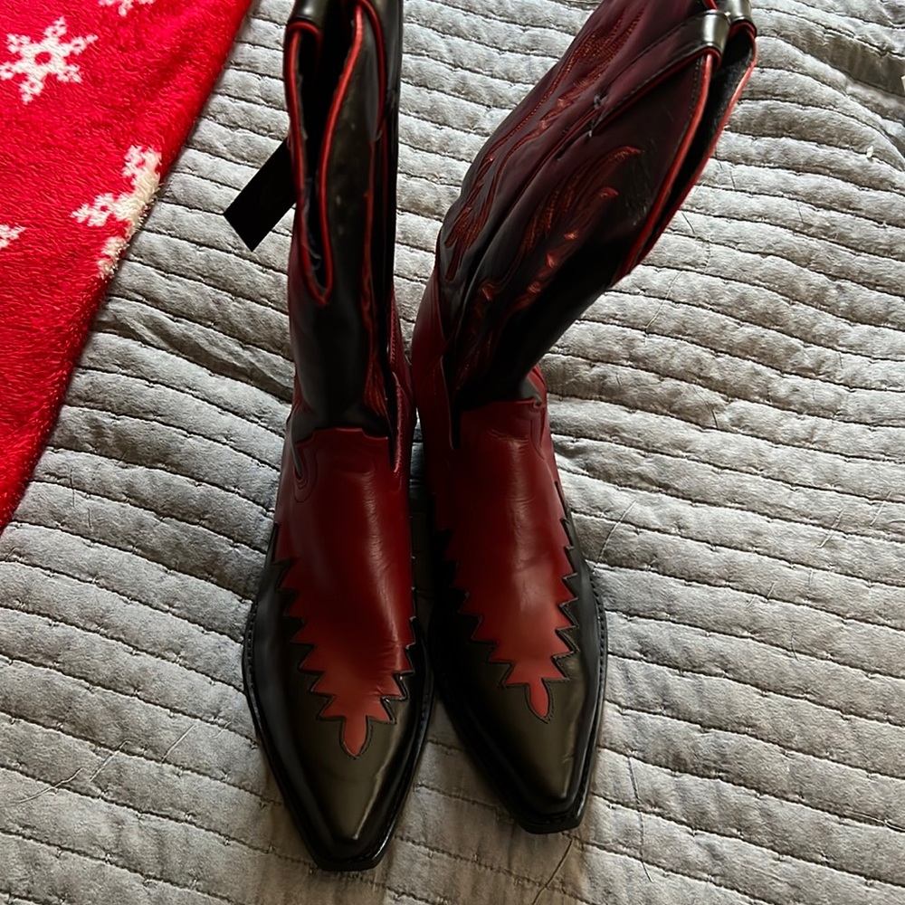 NWT Harley Davidson cowboy boots size 9